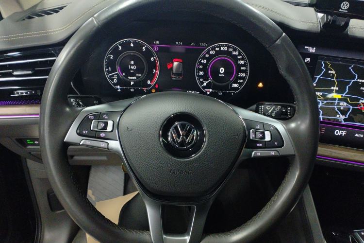 Used Volkswagen Touareg 2019 3.0 TSI RuiFeng Edition China VI Standard Steering Wheel