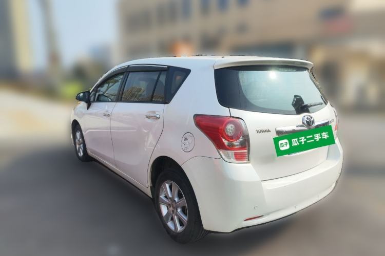 Used Toyota Verso 2014 Starlight 180E CVT Elite Edition
