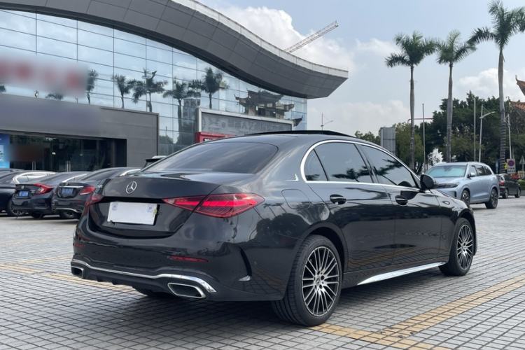 Used Mercedes-Benz C-Class 2023 Restyled C 260 L Sport Edition Exterior 9