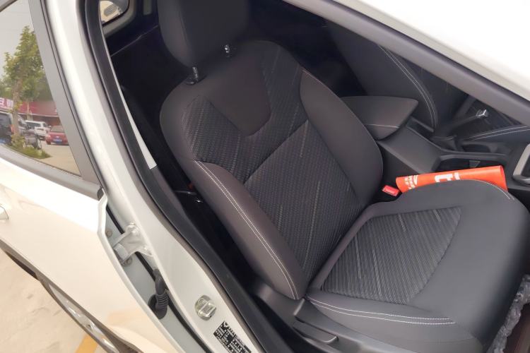 Used Wuling Alvez 2022 1.5L Manual Free-Style Model
