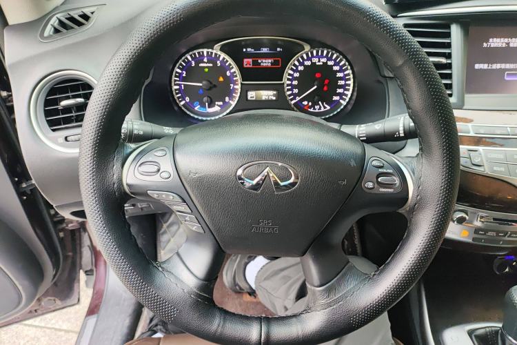 Used Infiniti QX60 2014 2.5 S/C Hybrid Two-Wheel Drive Excellence Edition
