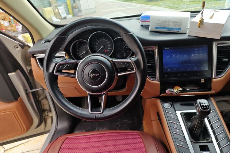 Used Zotye SR9 2017 2.0T Manual "Ultimate Road" Edition Steering Wheel