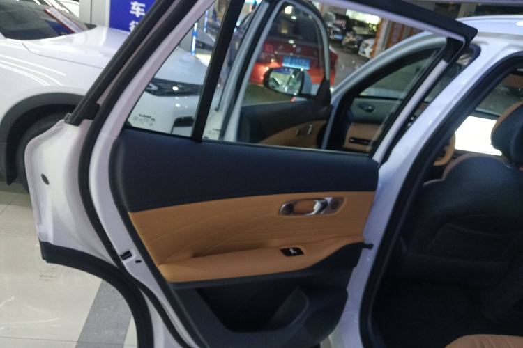 Used Geely Galaxy Galaxy Xingjian 7 EM-i 2025 120km Launch+ Version
