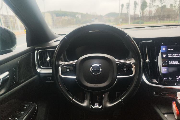 Used Volvo S60 2020 T5 Zhiya Sport Edition

