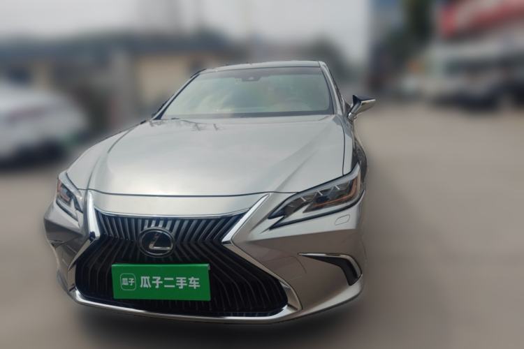 Used Lexus ES 2018 260 Luxury Edition China V Standard