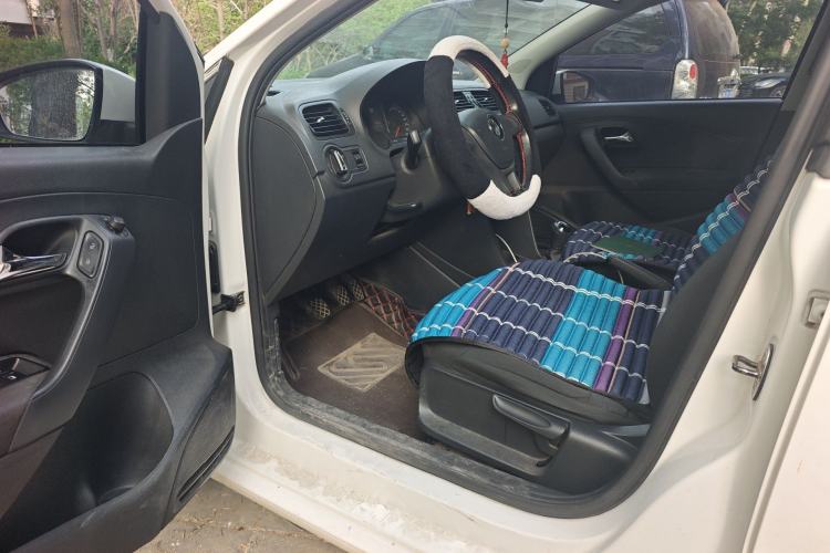 Used Volkswagen Polo 2018 1.5L Manual Drive-Comfort Model Driver Seat