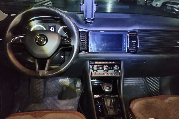 Used Skoda Kodiaq 2018 Facelifted TSI330 5-Seater Two-Wheel-Drive Luxury Enjoyment Edition
