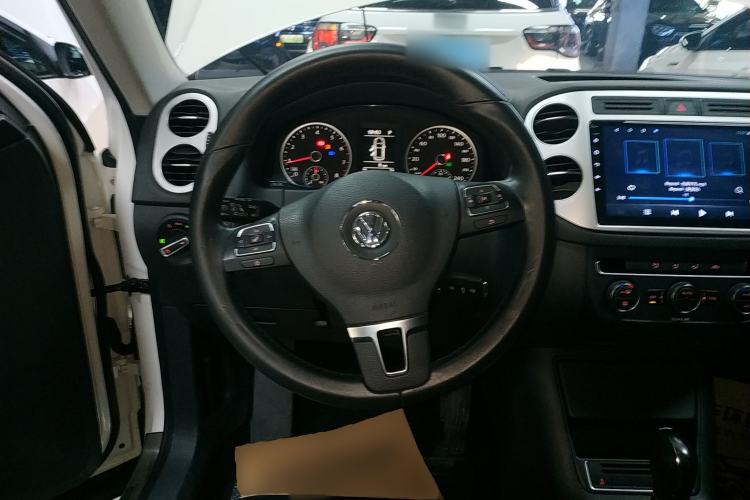 Used Volkswagen Tiguan 2017 300TSI Automatic Two-Wheel Drive Silk Road Comfort Edition Steering Wheel