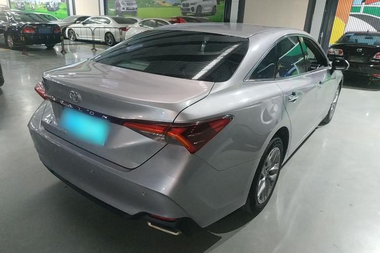 Used Toyota Avalon 2019 2.0L Luxury Edition China VI Standard
