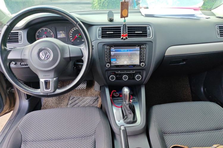 Used Volkswagen Sagitar 2014 Revised Version 1.6L Automatic Leading Edition