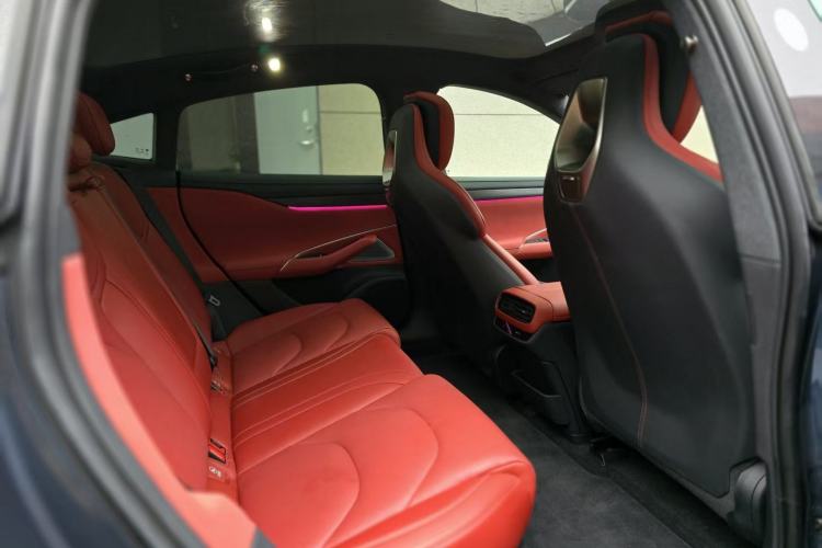 Used Xiaomi Auto SU7 2024 Rear-Drive Ultra-Long Range Advanced Pro-Level Intelligent Driving Version
