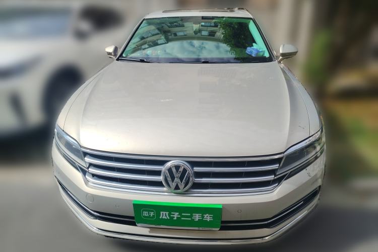 Used Volkswagen Phideon 2016 380TSI Two-Wheel-Drive Luxury Edition
