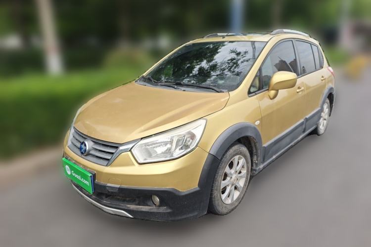Used Venucia R50X 2013 1.6L Manual Model