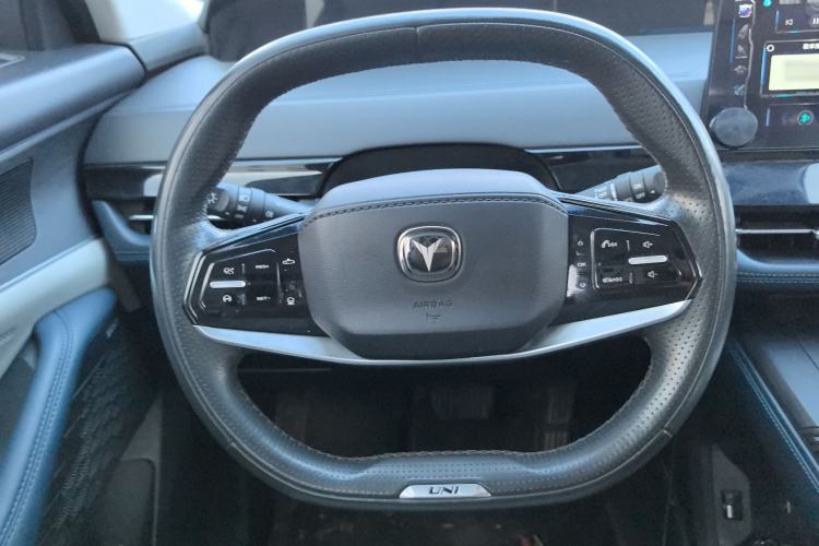 Used Changan UNI-K iDD 2022 Blue Whale iDD 130km 1.5T Excellence Model
