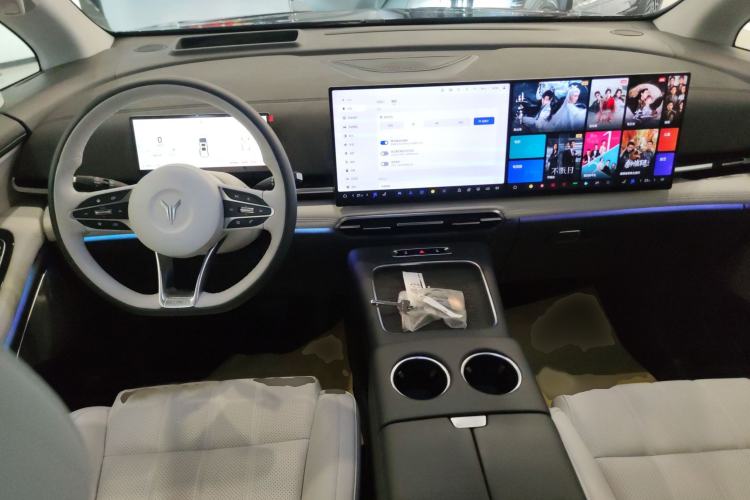 Used VOYAH Dream 2025 PHEV Four-Wheel-Drive Flagship Kunpeng Edition