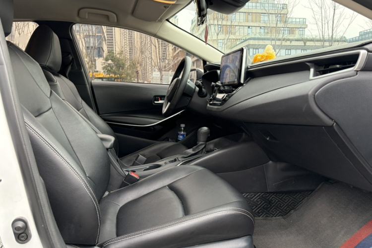 Used Toyota Corolla 2019 Dual-Engine 1.8L E-CVT GL-i Pioneer Edition
