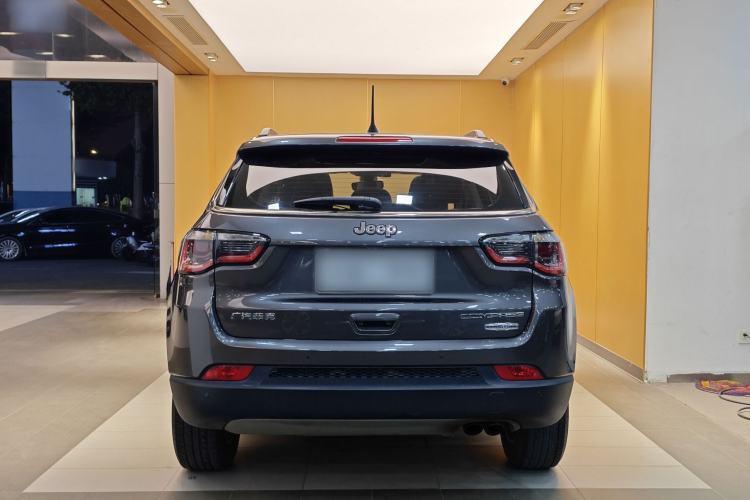 Used Jeep Compass 2017 200T Automatic Family Edition
