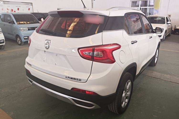 Used Baojun 510 2017 1.5L Manual Fashion Model
