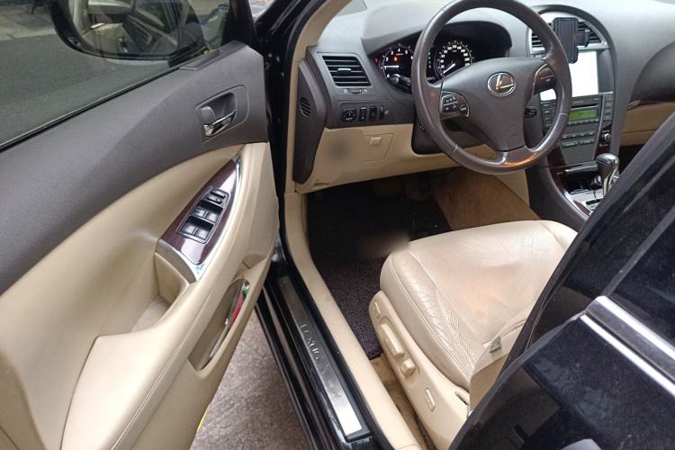 Used Lexus ES 2010 240 Elegant Edition
