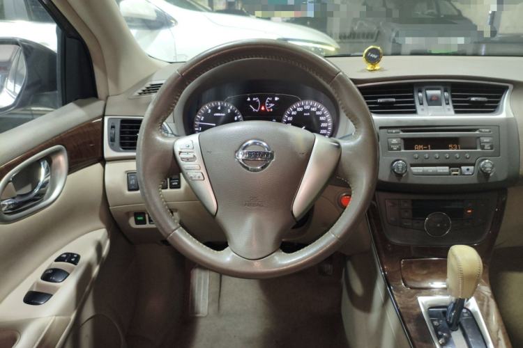 Used Nissan Sylphy 2012 1.8XL CVT Luxury Edition Steering Wheel