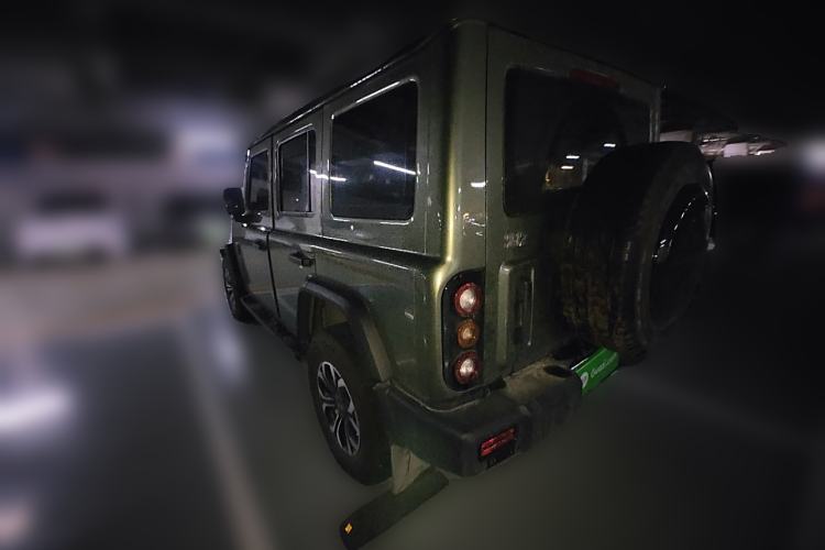 Used 212 T01 2024 2.0T Explorer
