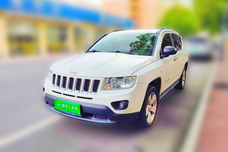 Used Jeep Compass 2013 2.4L four-wheel-drive sport version