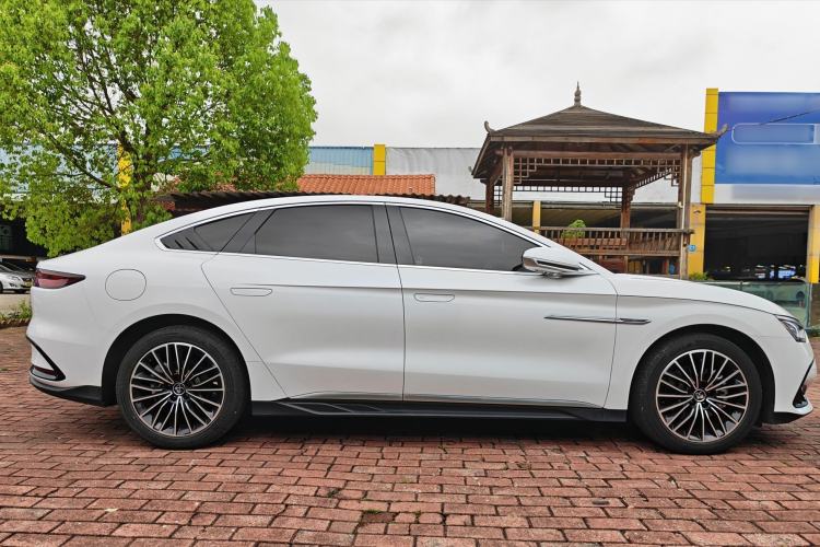 Used BYD Han 2022 DM-i 121KM Prestige Model