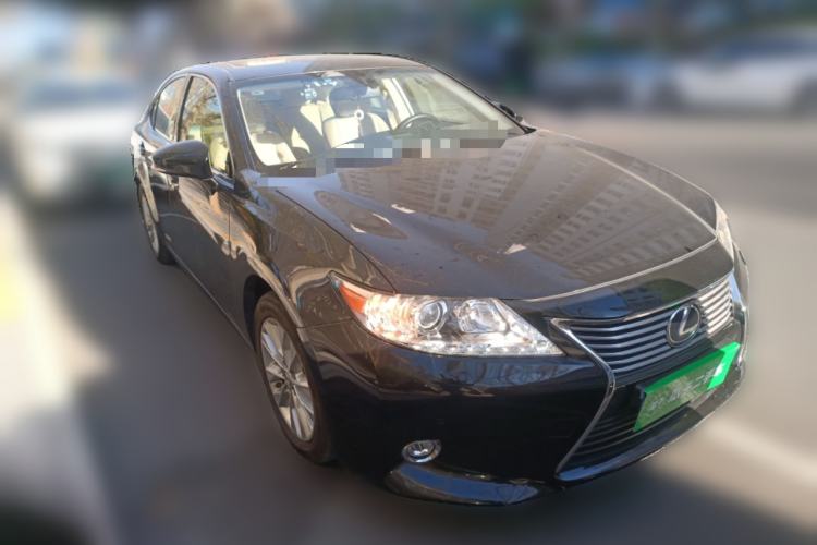 Used Lexus ES 2013 300h Elite Edition