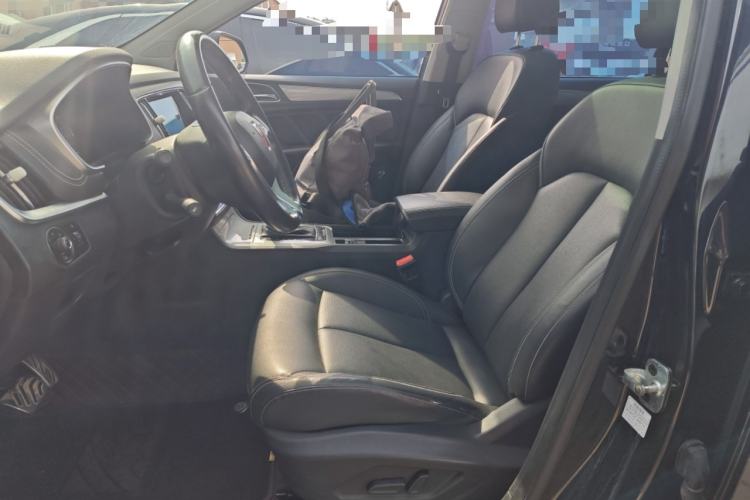 Used Roewe RX5 2018 30T Two-Wheel Drive Automatic Internet Black Gold Limited Edition
