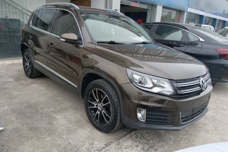 Used Volkswagen Tiguan 2015 1.8TSI Automatic All-Wheel-Drive Luxury Model
