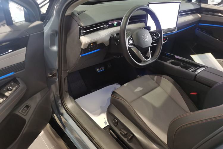 Used Volkswagen ID.7 VIZZION 2024 AIR model
