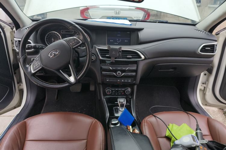 Used Infiniti QX30 2017 1.6T Two-Wheel-Drive Sport Edition