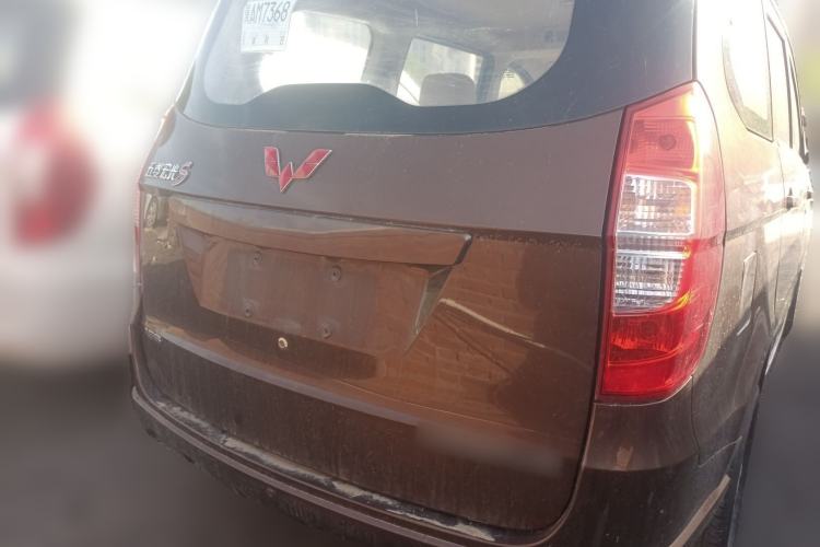 Used Wuling Hongguang 2019 1.5L S Comfort Edition China VI LAR