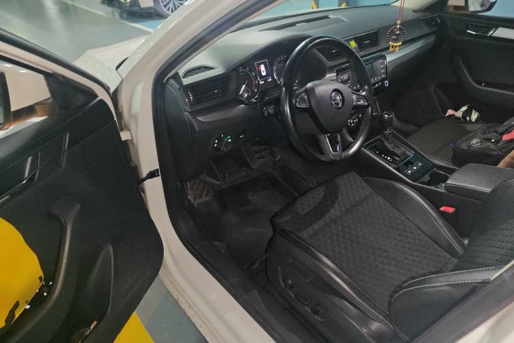 Used Skoda Superb 2016 TSI280 DSG Innovation Edition
