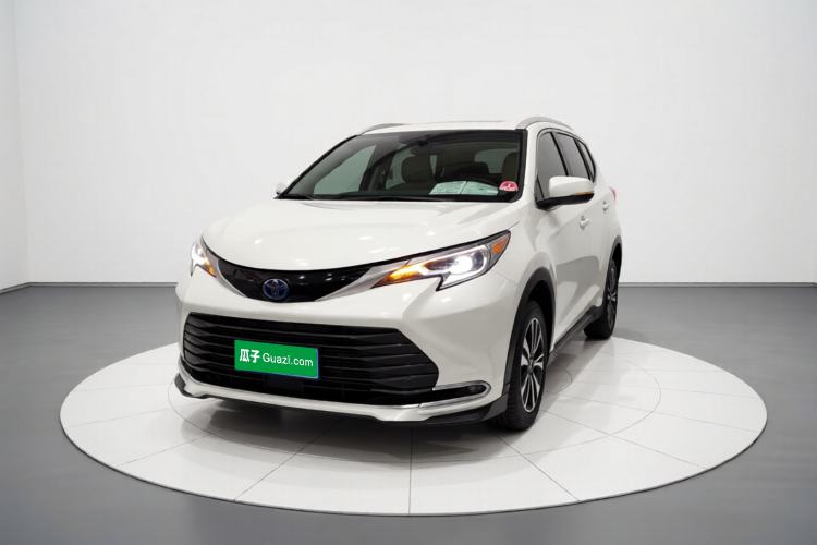 Used Toyota SIENNA 2021 2.5L Hybrid Premium Edition Front