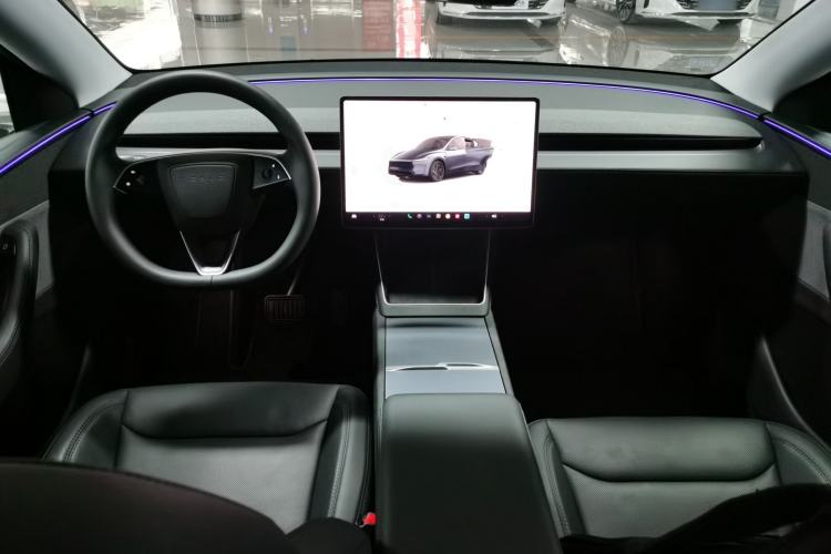 Used Tesla Model Y 2025 Rear-Wheel-Drive Version
