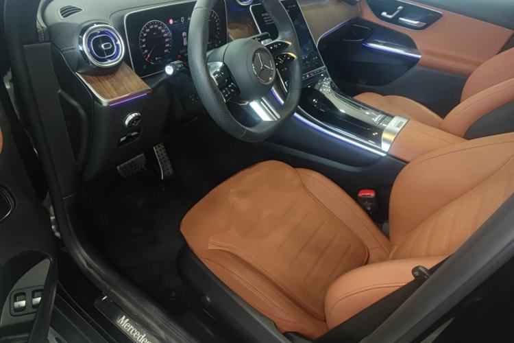 Used Mercedes-Benz GLC New Energy 2025 350 e L 4MATIC Collector's Edition Left Front Seat