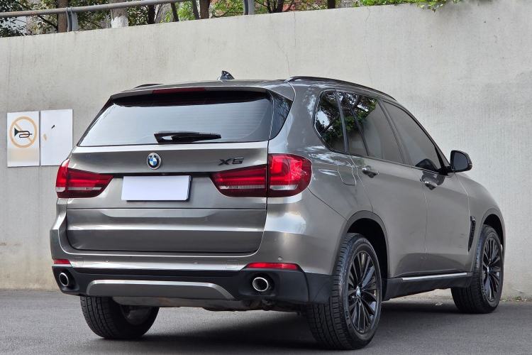 Used BMW X5 2017 xDrive28i
