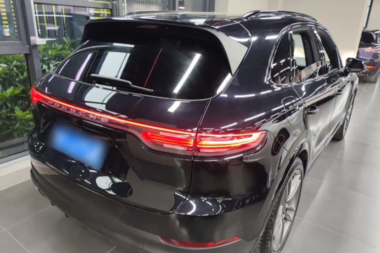 Used Porsche Cayenne 2019 Cayenne 3.0T Rear Right 45 Deg