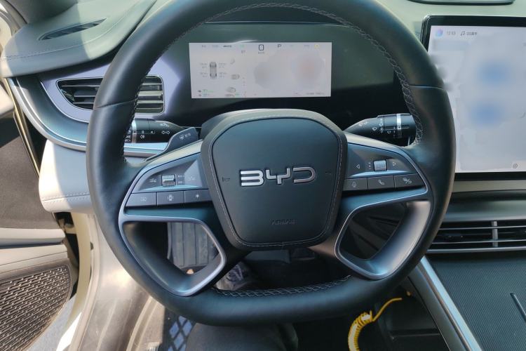 Used BYD Seal 07 DM-i 2025 Intelligent Driving Version DM-i 1.5L 125km Elite Edition Steering Wheel