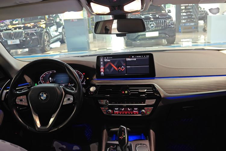 Used BMW 5 Series 2021 530Li Luxury Edition Premium Package
