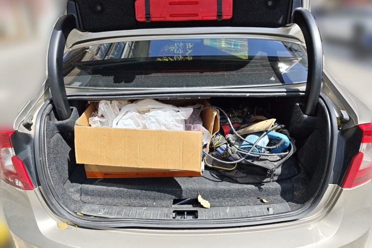 Used Volvo S60 New Energy 2015 S60L E-Drive Hybrid T6 Smart Drive Edition Trunk