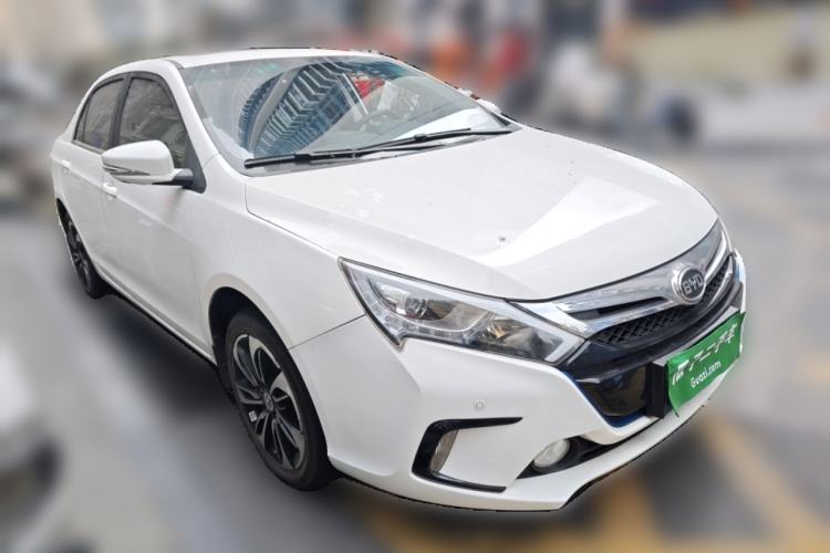Used BYD Qin New Energy 2015 1.5T Dual-Crown Flagship Plus Edition
