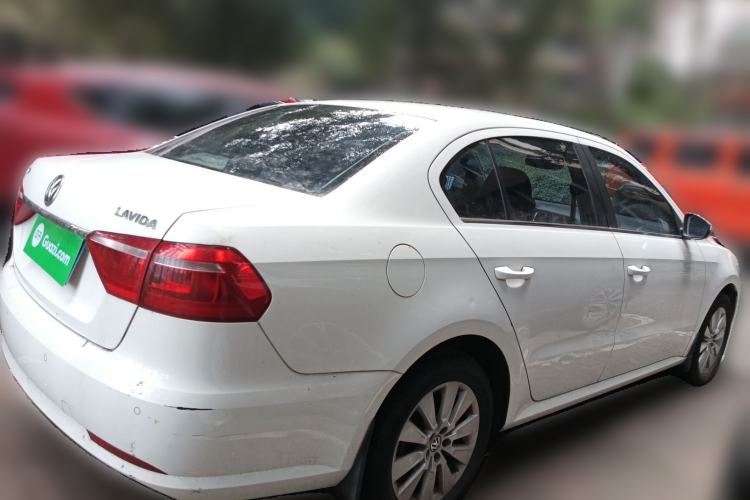 Used Volkswagen Lavida 2013 Restyled Classic 1.6L Manual Comfort Edition