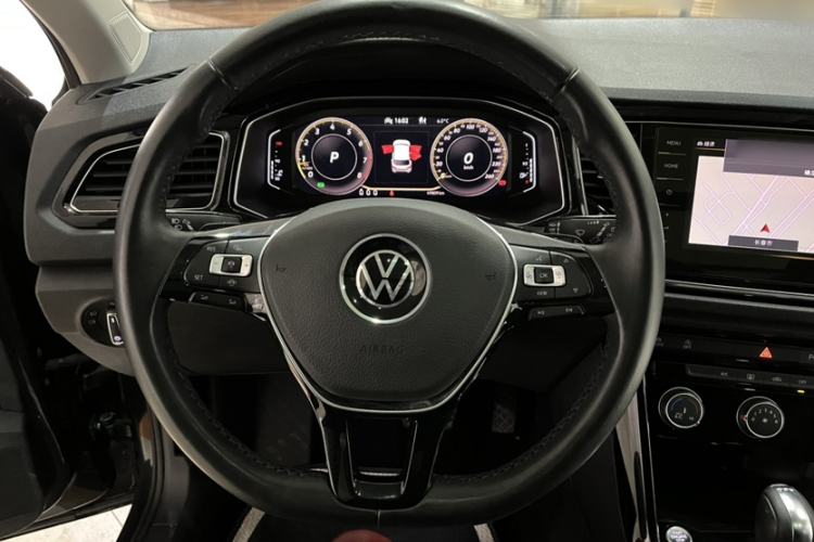 Used Volkswagen T-ROC 2021 280TSI DSG Two-Wheel Drive Comfort Connect 30th Anniversary Edition
