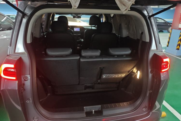 Used GAC Trumpchi M6 2021 270T DCT Luxury Edition (7-seater)
