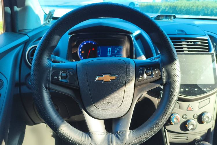 Used Chevrolet Trax 2016 1.4T Automatic Two-Wheel Drive Comfort Version with Sunroof