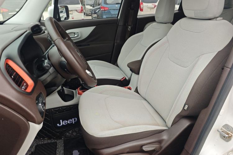 Used Jeep Renegade 2017 180T Automatic High-Energy Version
