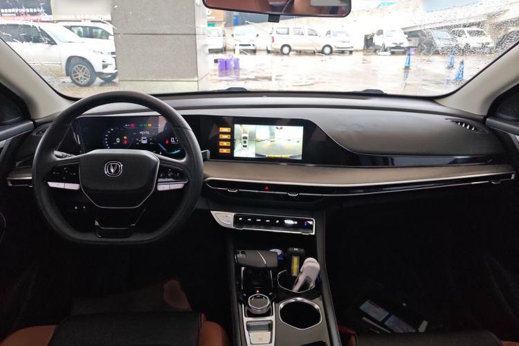 Used CHANGAN Eado 2023 Changan Edition PLUS Blue Whale NE 1.4T GDI DCT Prestige Version
