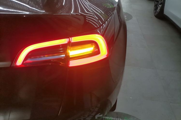 Used Tesla Model Y 2021 Standard Range Rear-Wheel Drive Version
